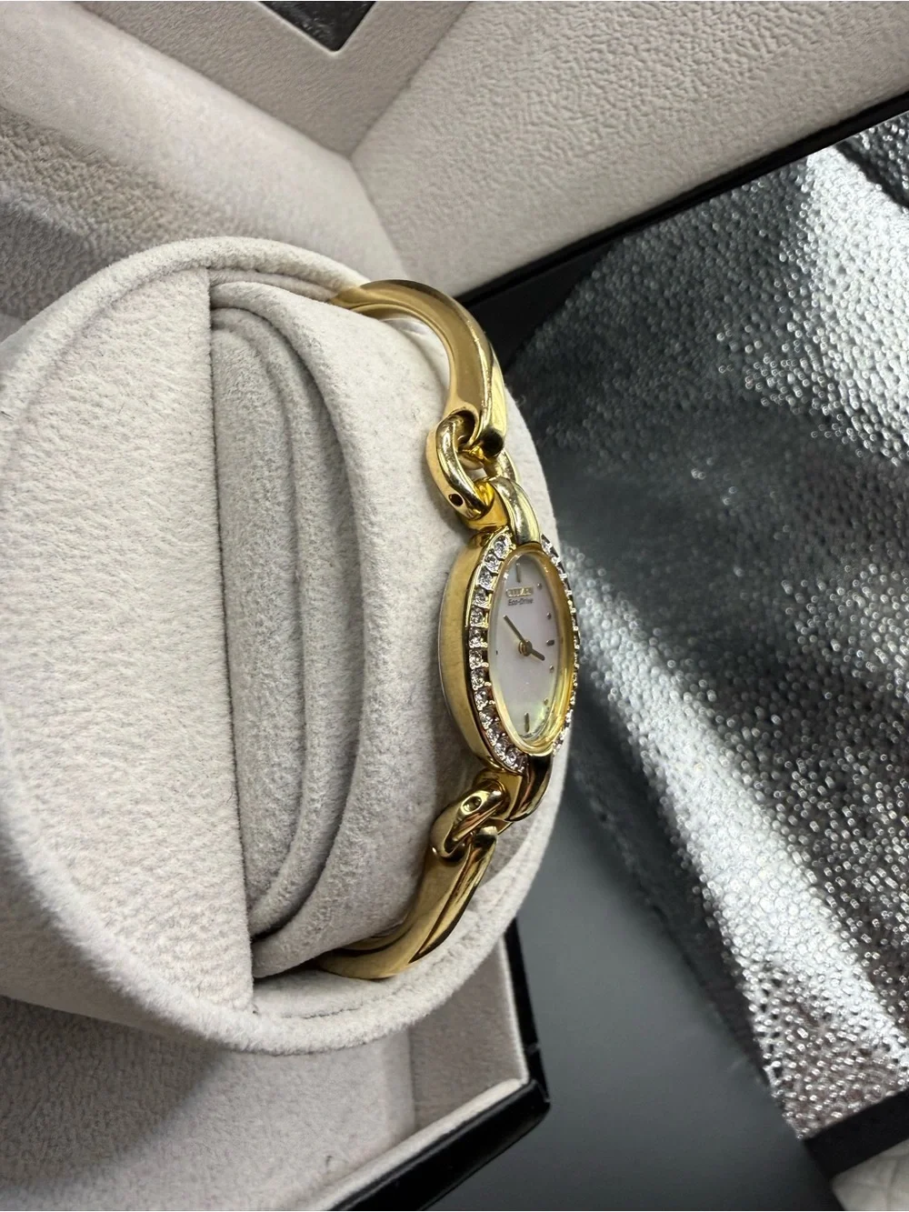 Citizen elegant eco
